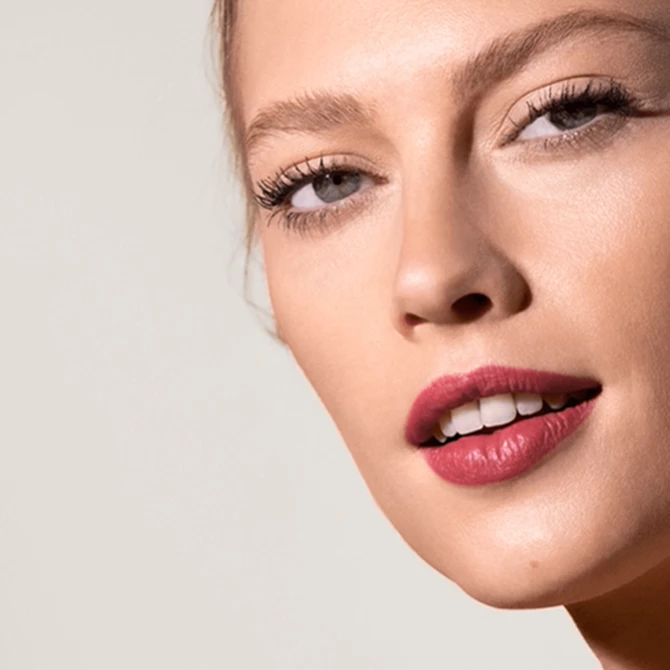 880 ROUGE LIPSTIC Confid 30, 3,5 g