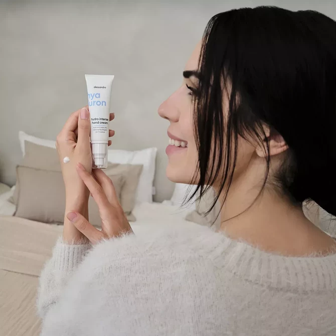 Alessandro Hyaluron Hydro Intense krema za ruke 75 ml