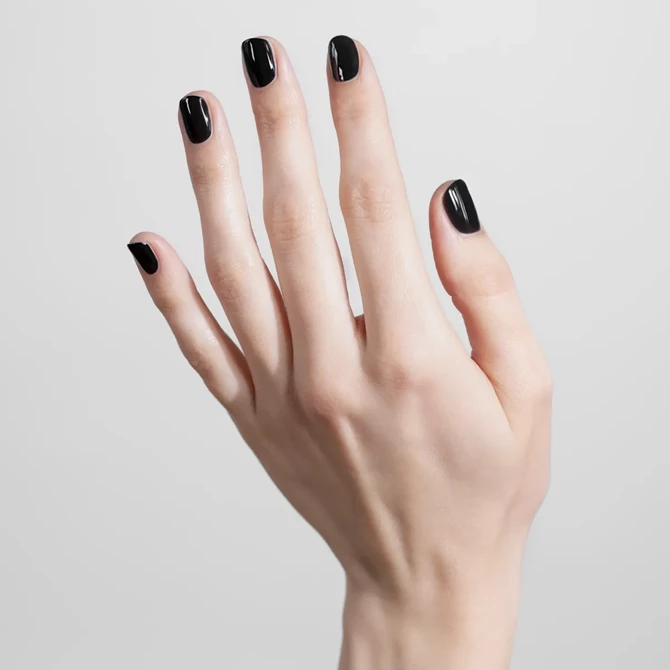 Striplac UV Colour Midnight Black, 6,5 ml