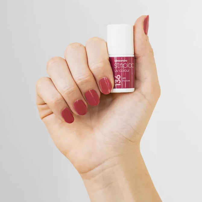Striplac UV Colour Yes It's Love, 6,5 ml